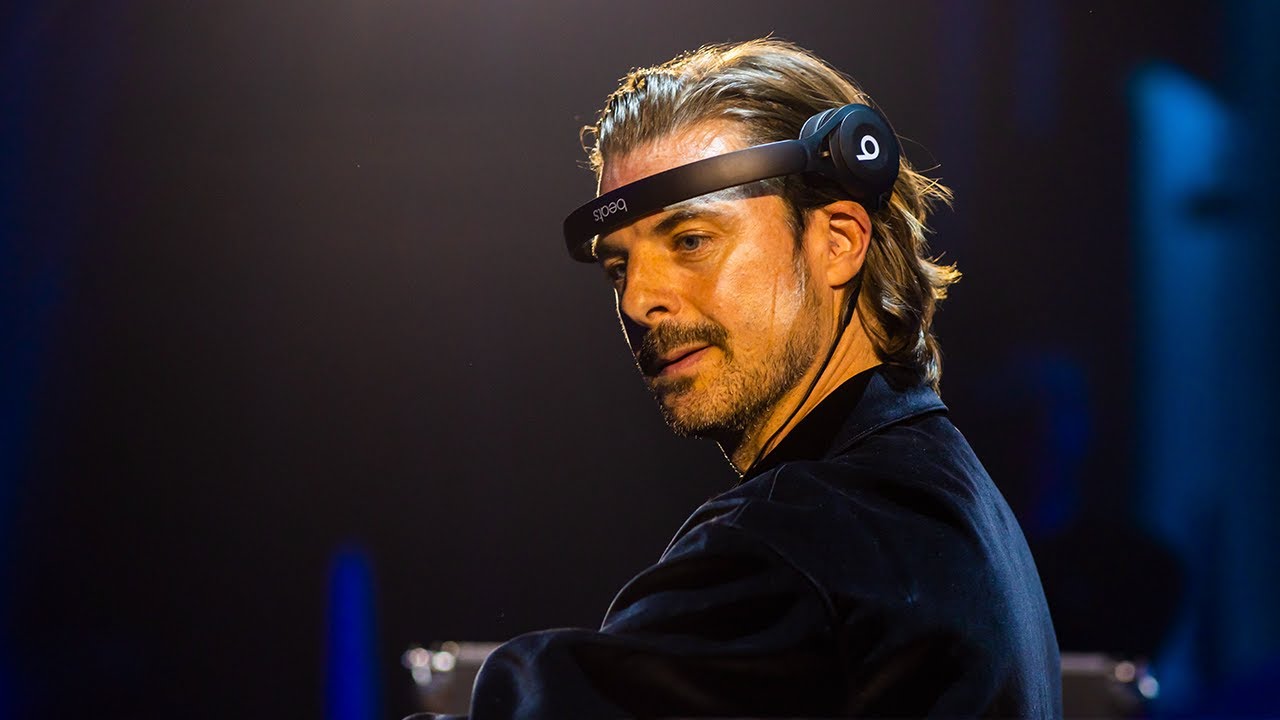  Axwell